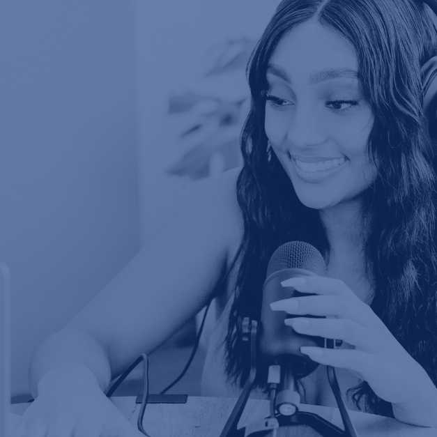 Influenciadora de educação e cursos online